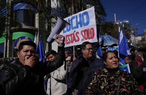 supporters-of-luis-arce-and-evo-morales-clash-in-bolivia