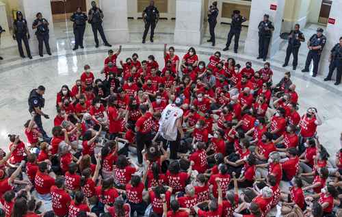 activists-condemn-netanyahu's-presence-in-the-us-congress