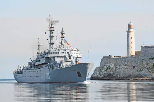 russian-fleet-ships-arrive-on-the-coast-of-cuba