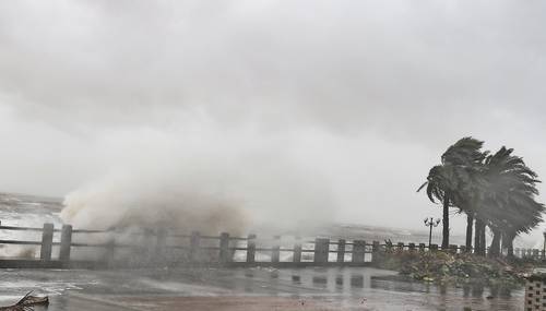 super-typhoon-yagi-leaves-two-dead-in-china