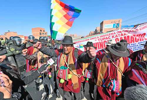 bolivia:-anti-government-protests-intensify