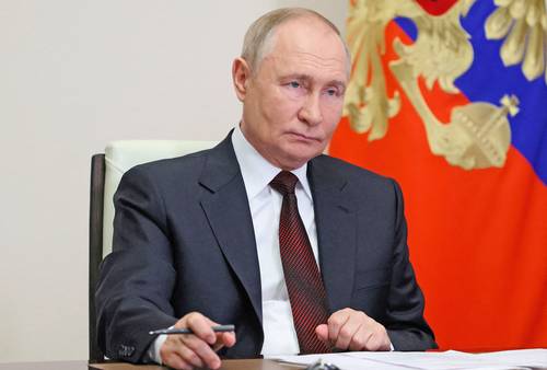 western-elite-turned-ukraine-into-a-colony,-putin-accuses