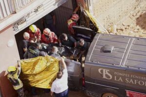 spain-searches-for-more-of-its-missing-people-and-the-causes-of-the-disaster