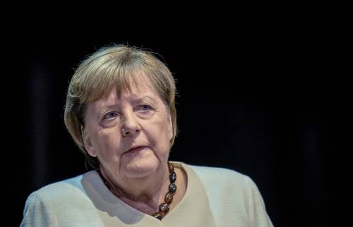 merkel-publishes-her-memoirs