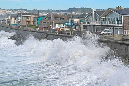 Magnitude 7 earthquake off the northern coast of California