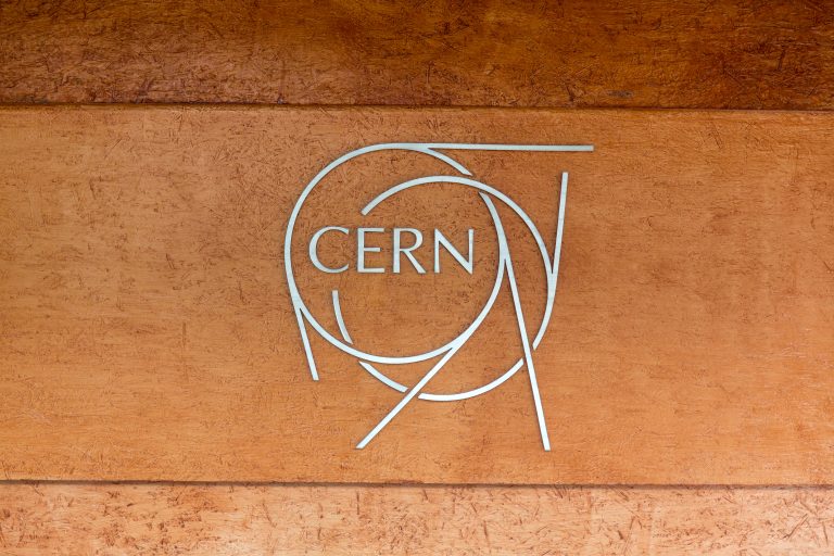 Physicists Achieve Fleeting Transmutation of Lead into Gold at CERN