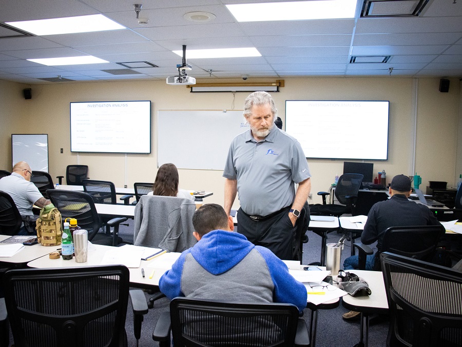 Gary Patzer with Forensic Interview Solutions teaching the P.E.A.C.E 5-day investigator interview course at the New Mexico Law Enforcement Academy.
