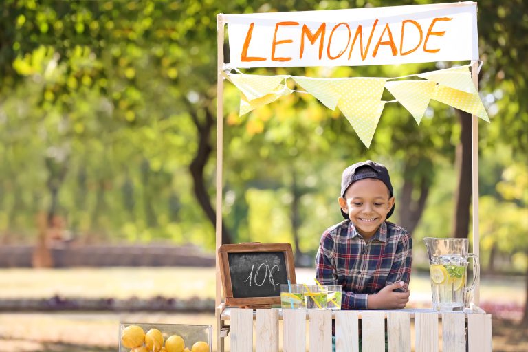 How a Simple Lemonade Purchase Benefited People Experiencing Homelessness