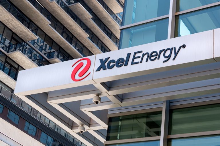 Xcel Energy Expands Wind, Solar Portfolio to Shield Customers From Fuel Price Swings