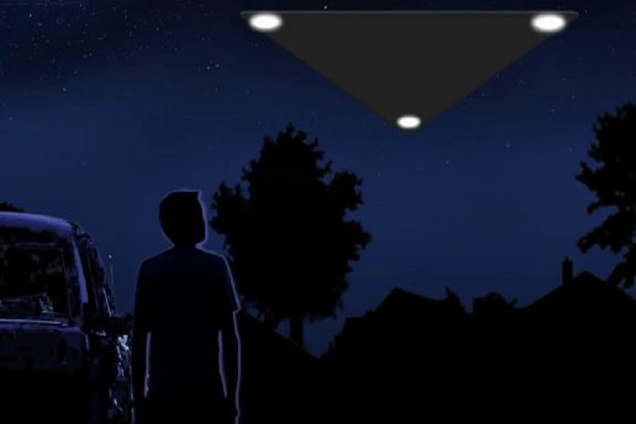 100-foot black triangle UFO
