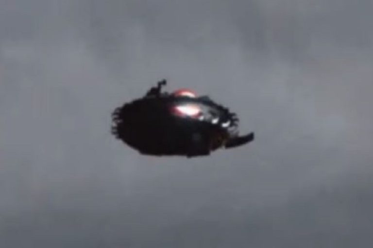 UFO Hunters Unleash Bizarre Videos of Mysterious Spheres, Discs and Glowing Craft. Is the Government Hiding These Videos From You?