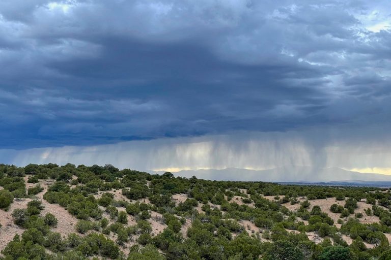 Near-Record Temperatures Persist Wednesday Afternoon as Scattered Storms Form Over New Mexico Mountains