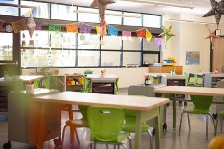 Facing Enrollment Drops by 20,000 Students, APS Starts Community Dialogue on Right-Sizing