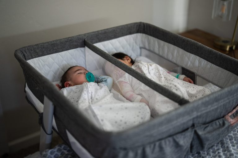 How Can New Mexico Families Get Free Portable Cribs From NMDOH?